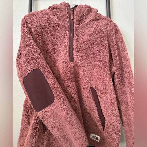 The North Face Women's Campshire Pullover Hoodie 2.0. Large. - Picture 6 of 16